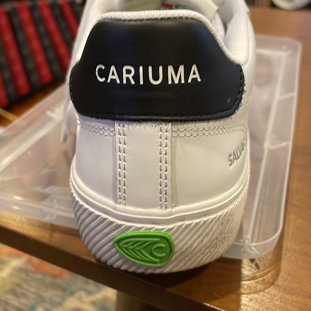 Cariuma leather special edition sneakers - Picture 3 of 4
